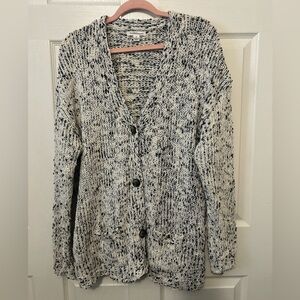 JohnPaulRichard Black and White Knit Popcorn style Cardigan xl